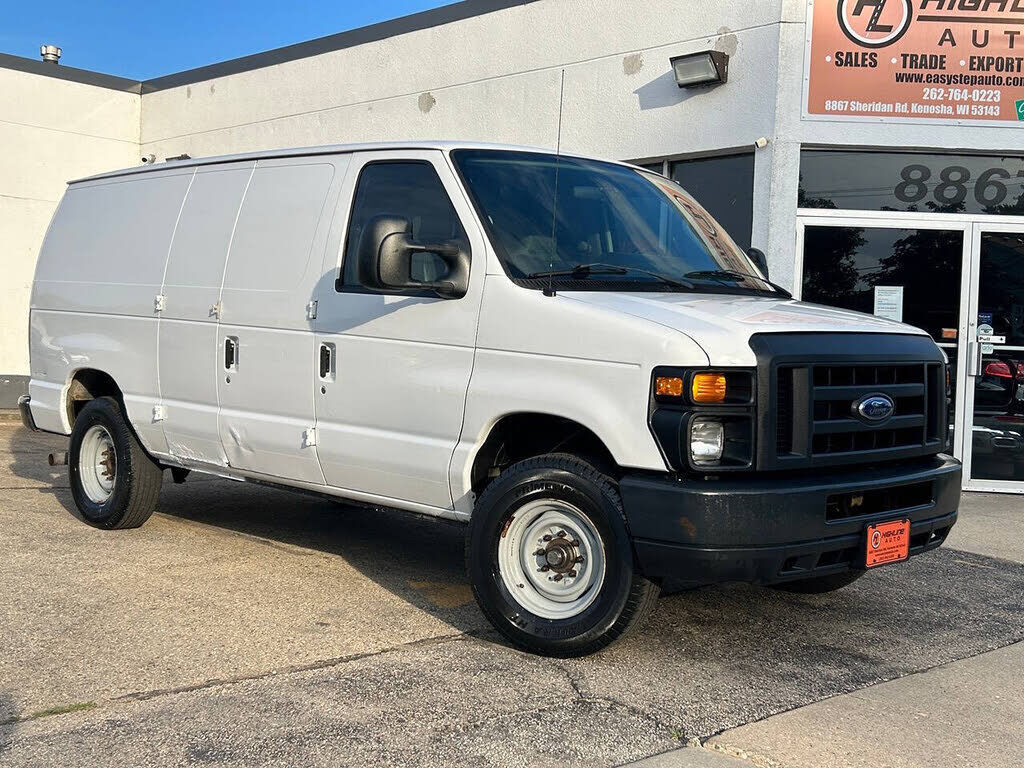 2013 FORD E-350