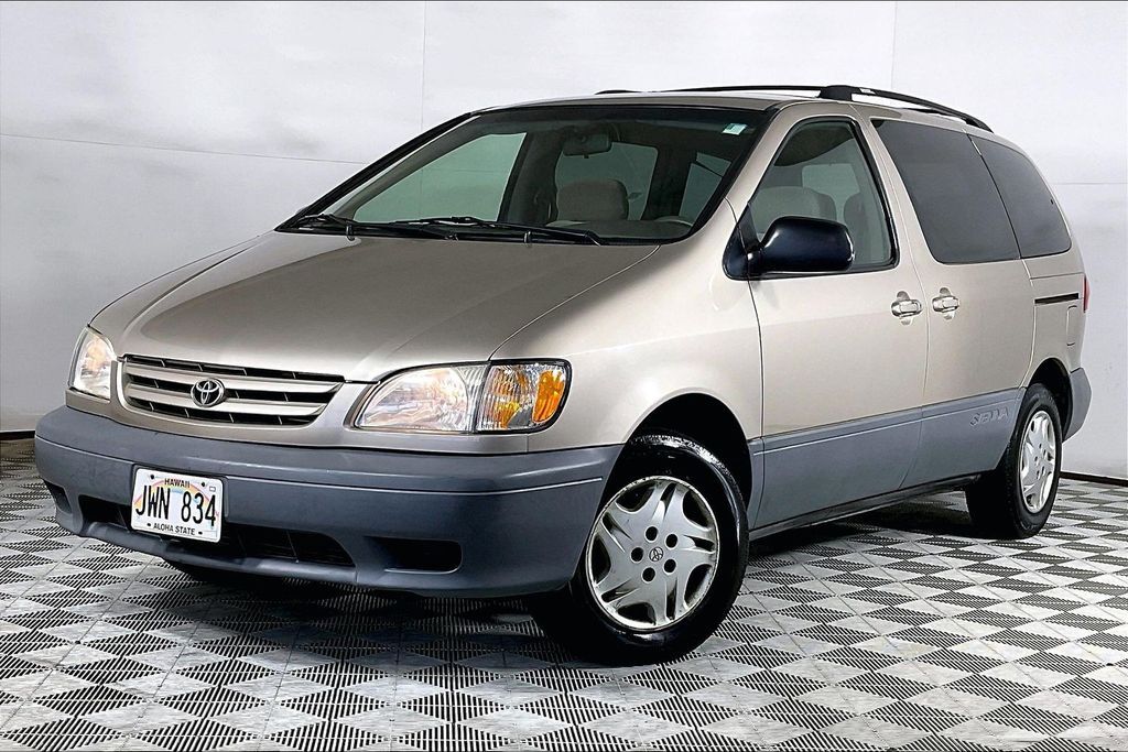 2002 TOYOTA Sienna