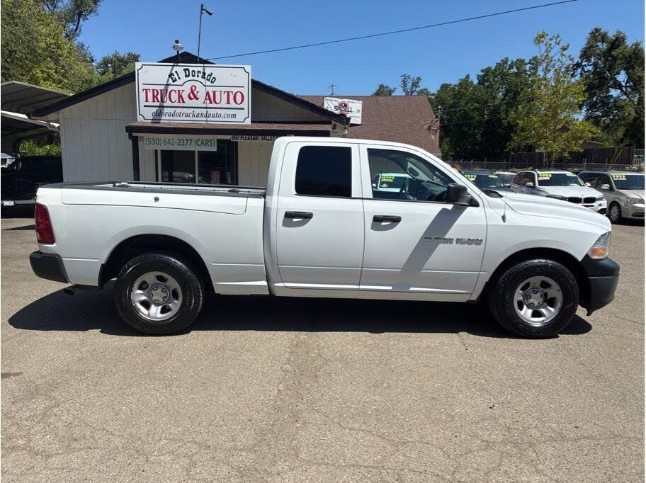 2012 DODGE Ram