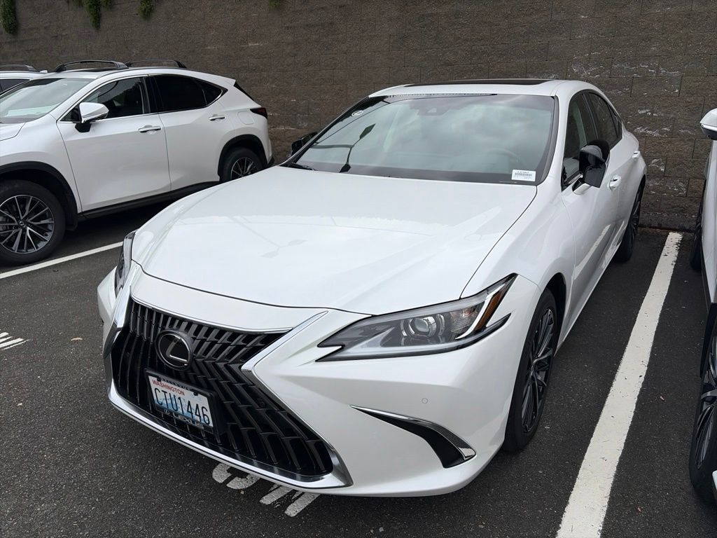 2025 LEXUS ES