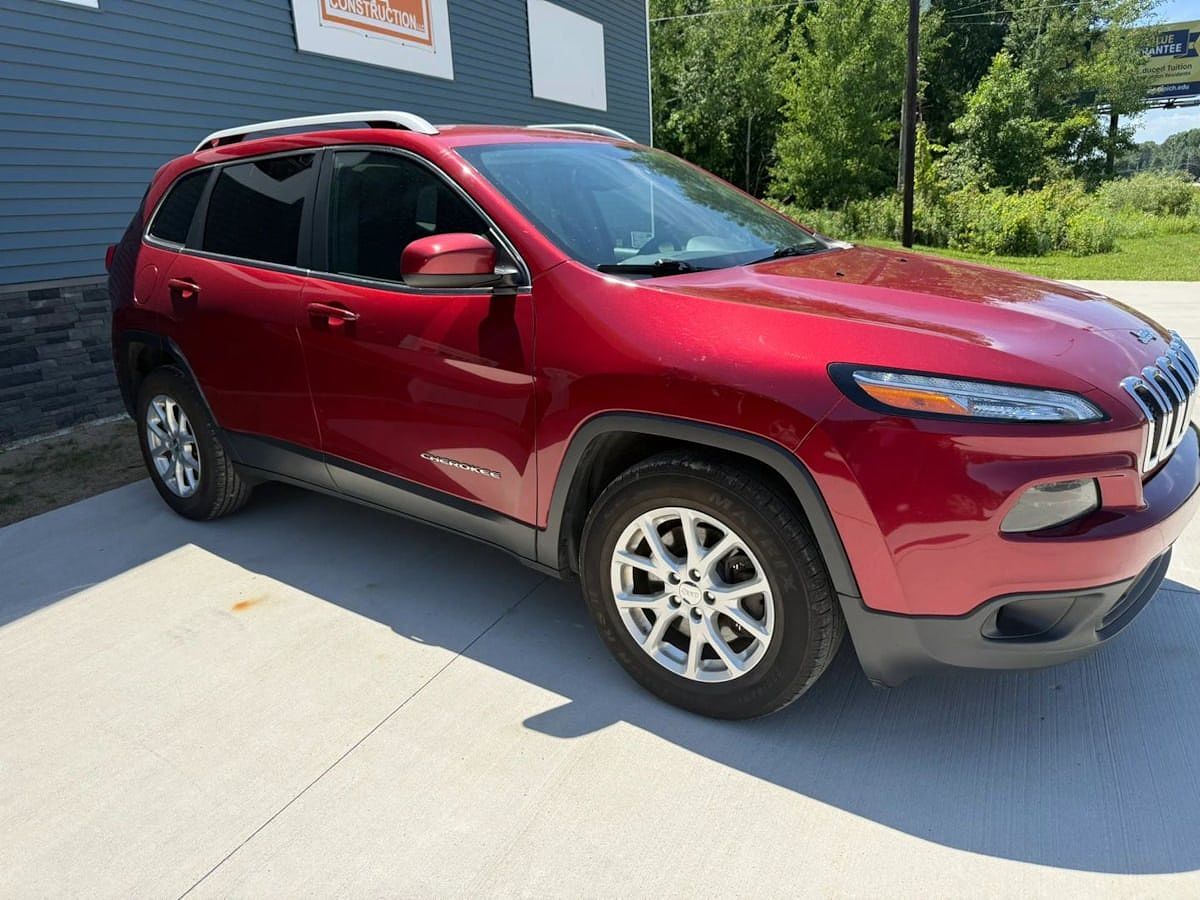 2017 JEEP Cherokee