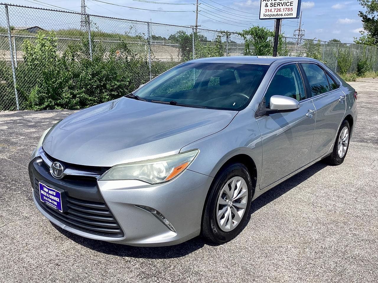 2016 TOYOTA Camry