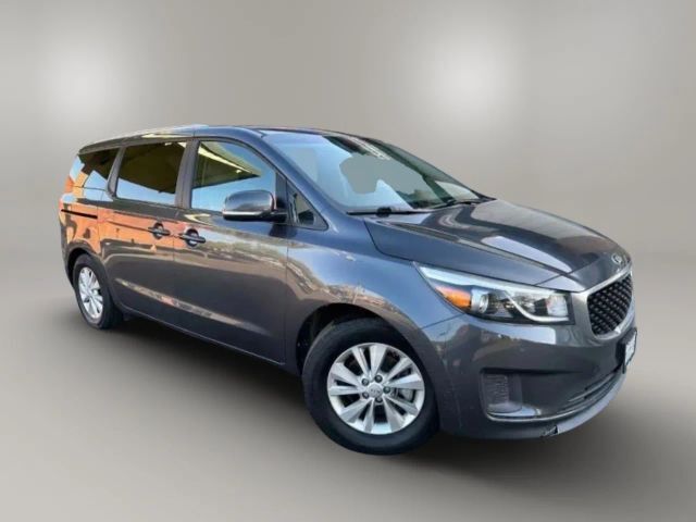 2016 KIA Sedona