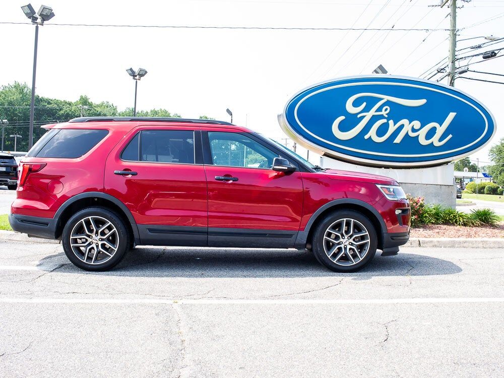 2018 FORD Explorer