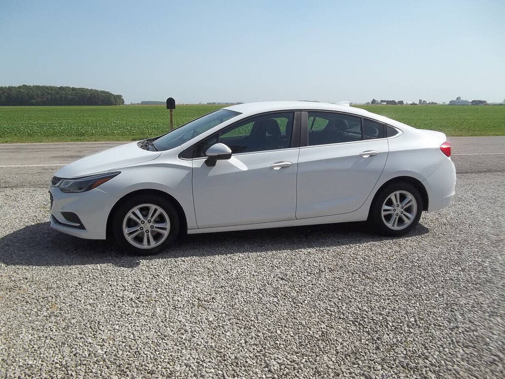 2017 CHEVROLET Cruze