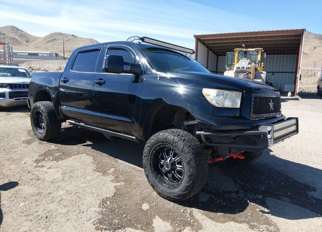 2012 TOYOTA Tundra