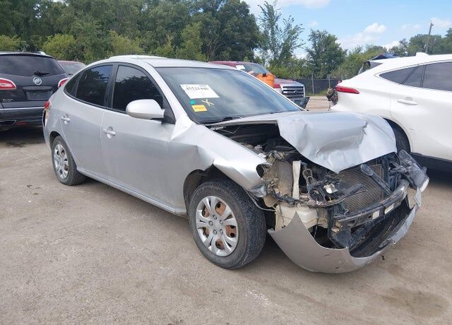2010 HYUNDAI Elantra