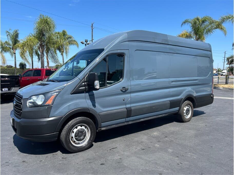 2019 FORD Transit
