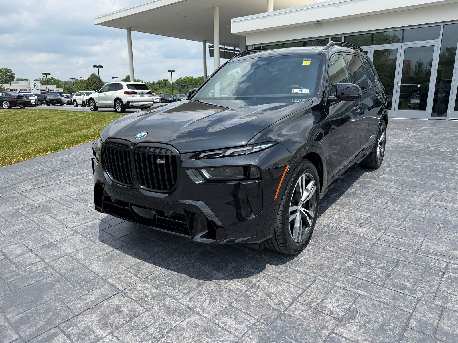 2027 BMW X7