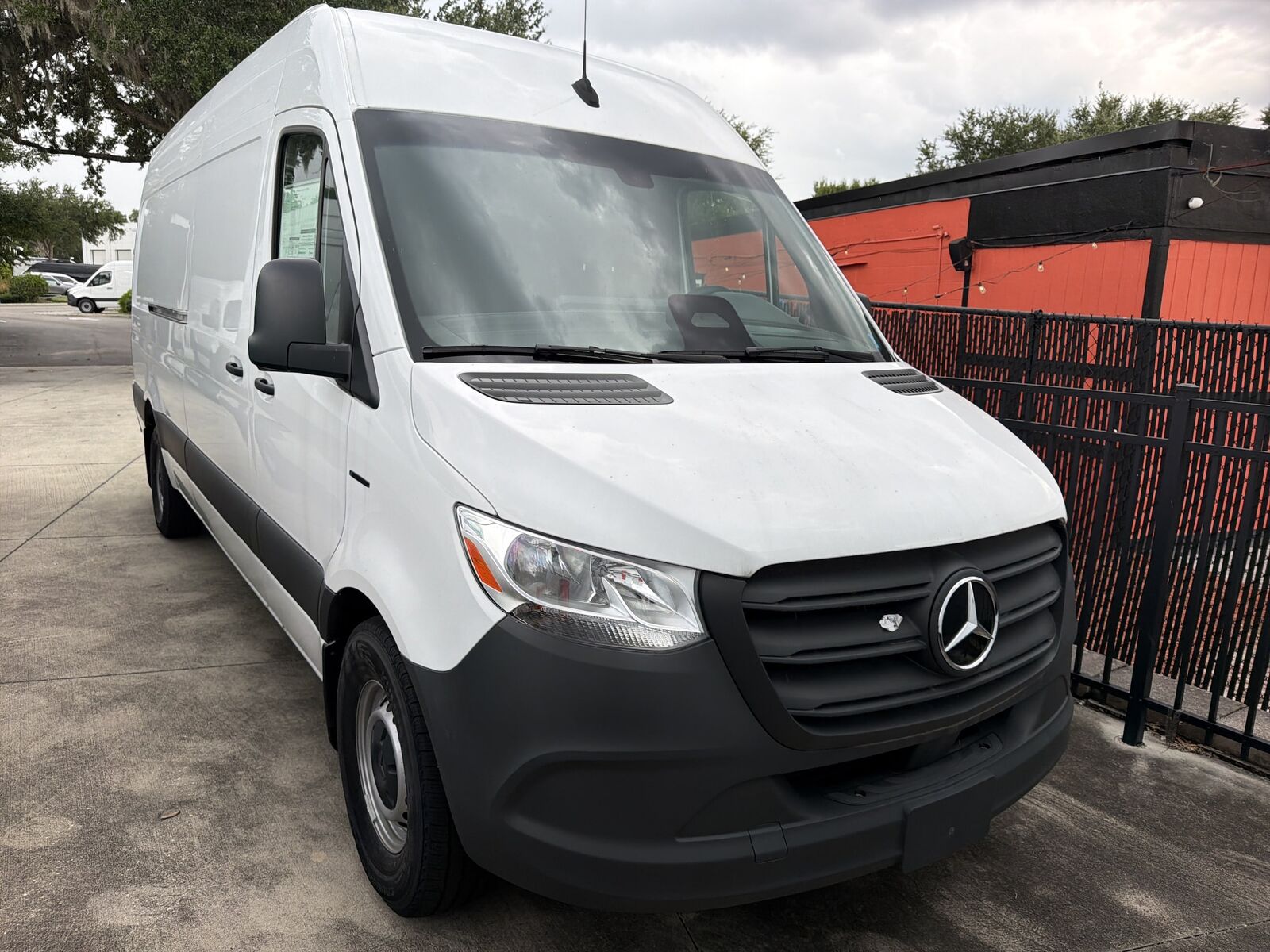 2025 MERCEDES-BENZ eSprinter