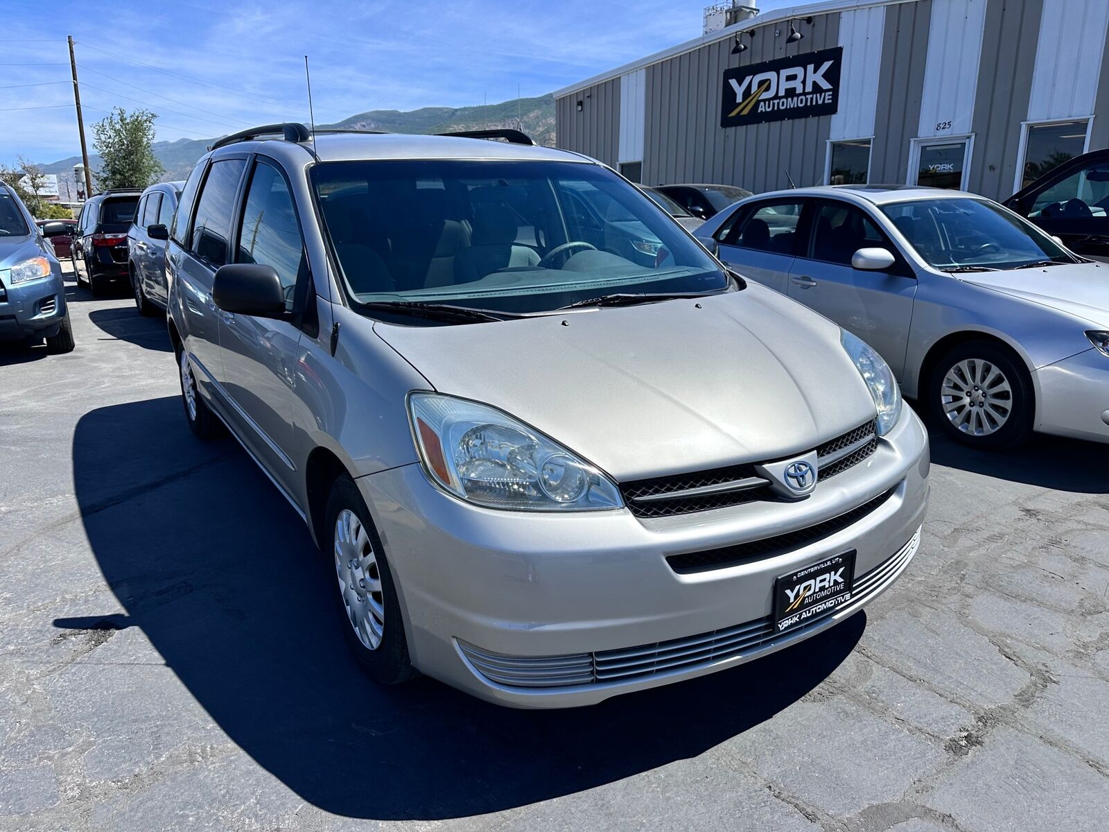 2004 TOYOTA Sienna