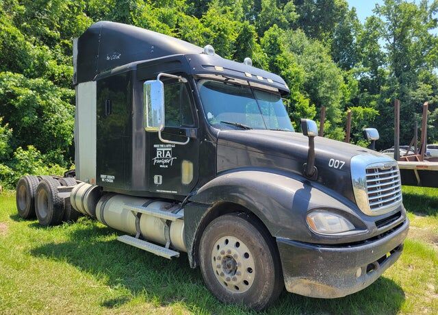 2007 FREIGHTLINER Columbia