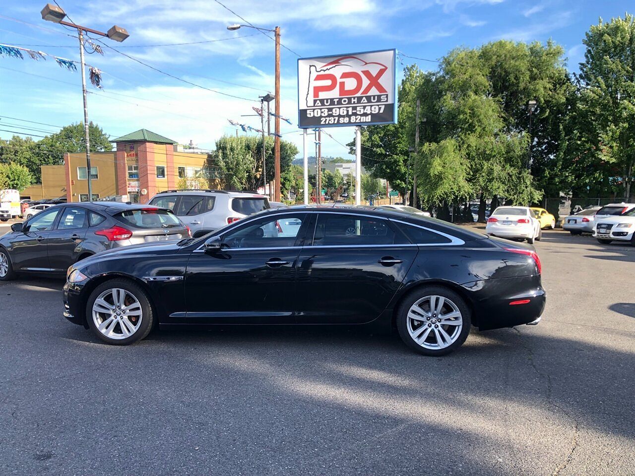 2012 JAGUAR XJ