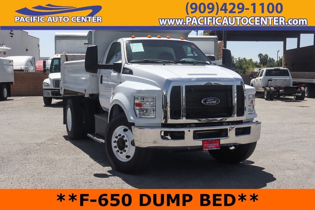2022 FORD F-650