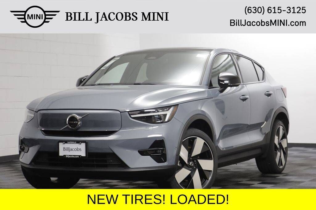 2023 VOLVO C40