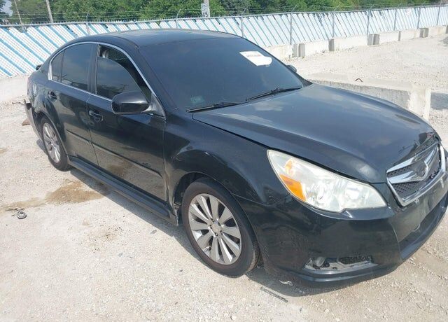 2011 SUBARU Legacy