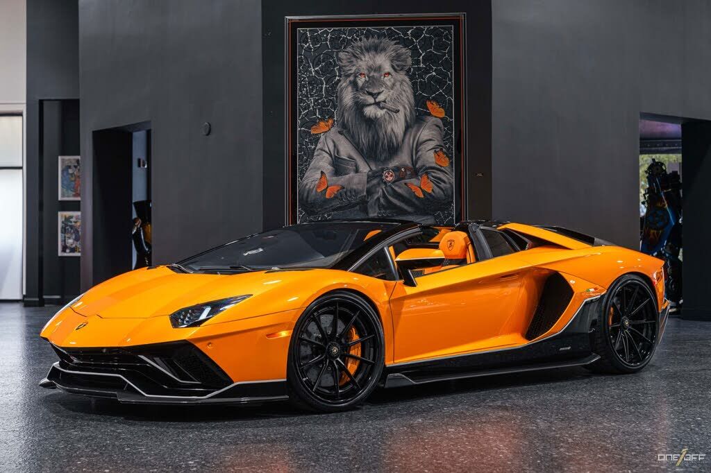 2022 LAMBORGHINI Aventador