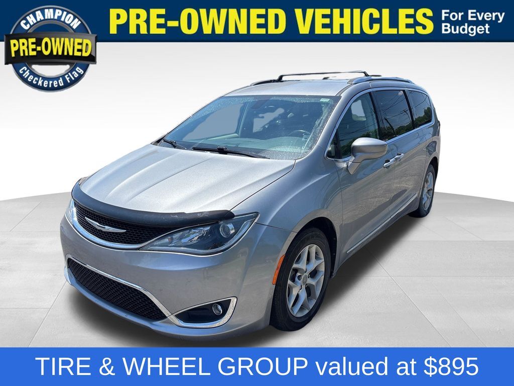 2017 CHRYSLER Pacifica