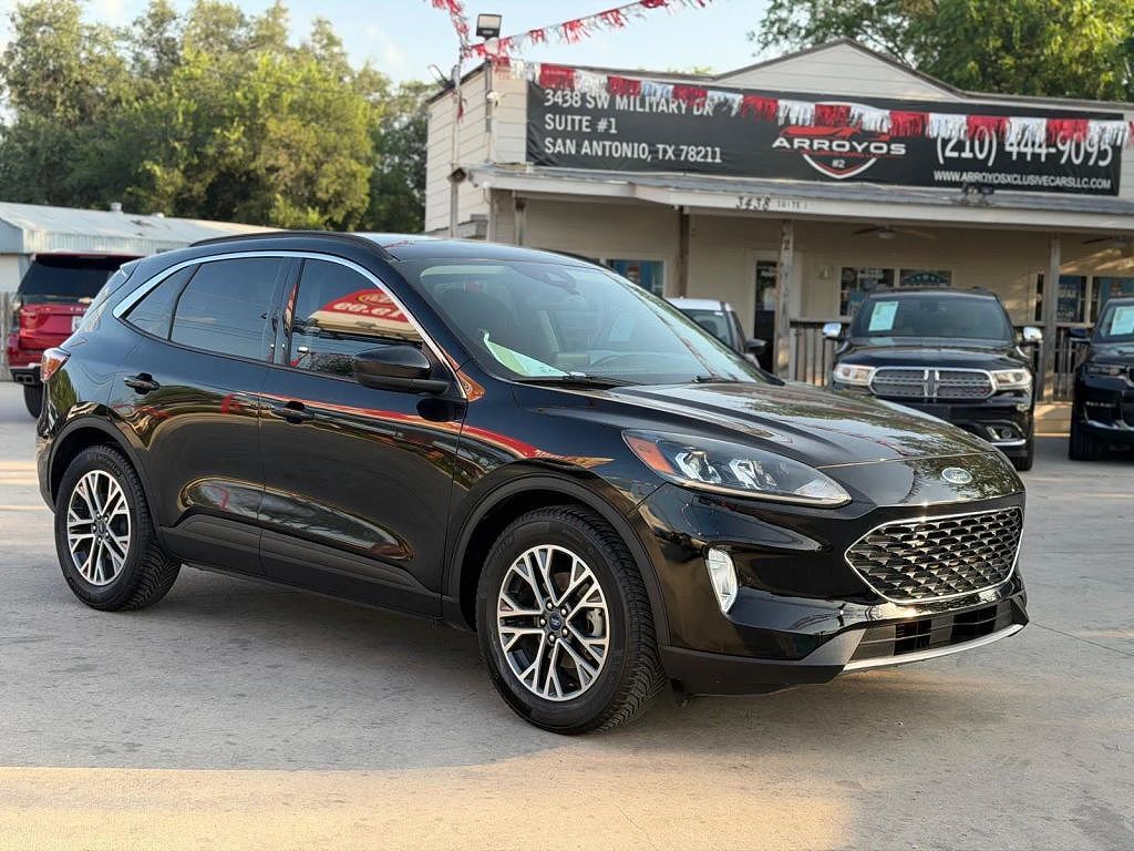 2020 FORD Escape