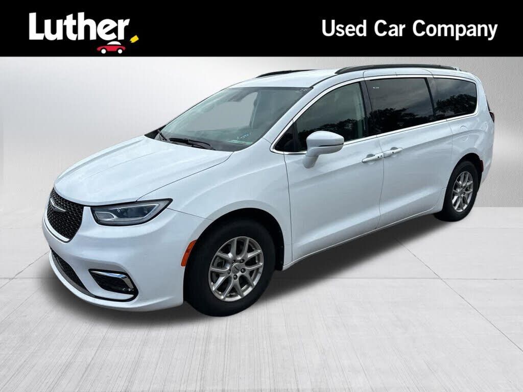 2022 CHRYSLER Pacifica