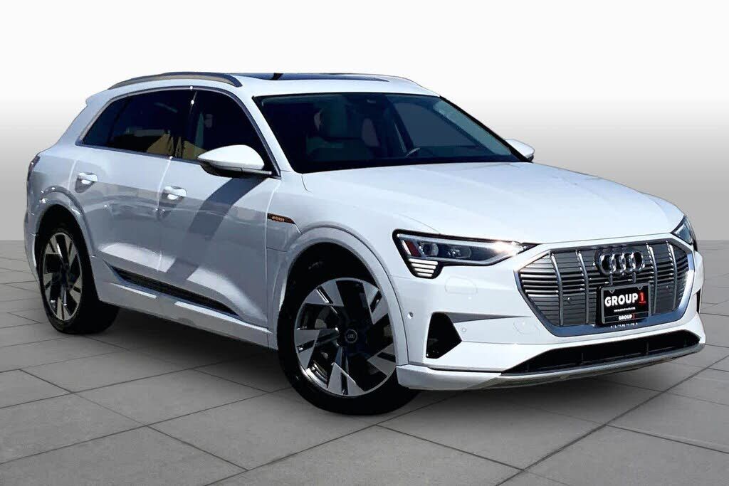 2022 Audi e-tron