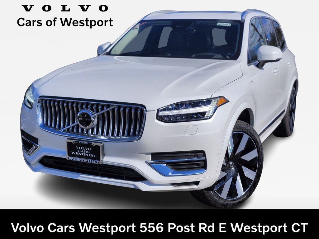 2025 VOLVO XC90
