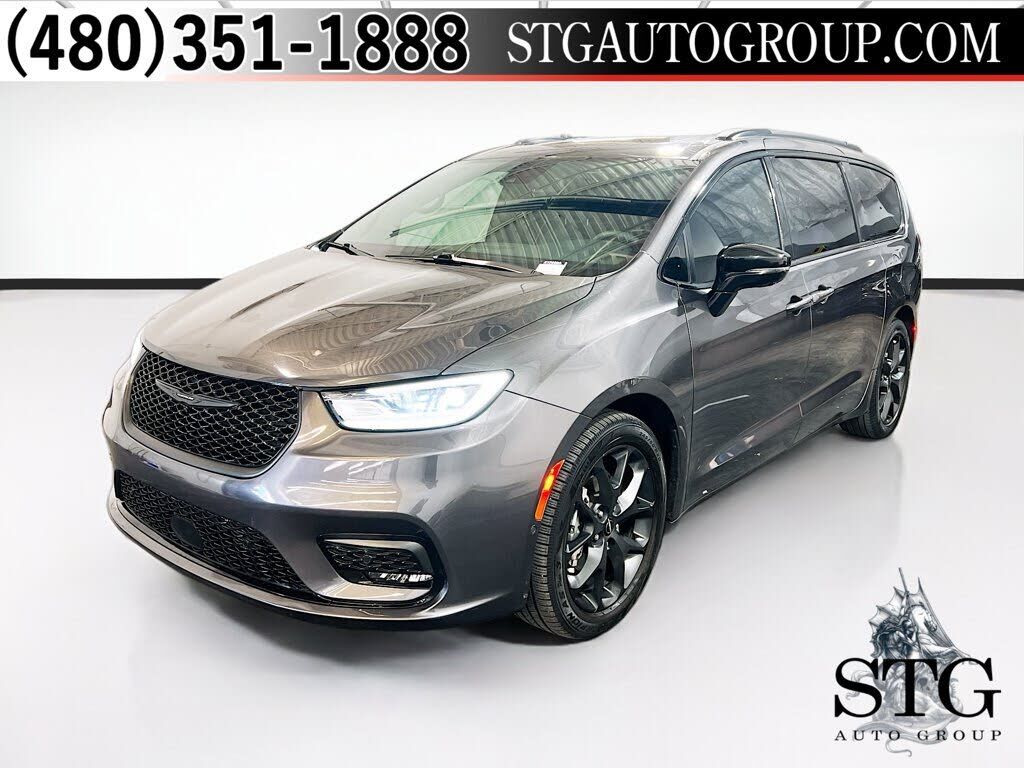 2023 CHRYSLER Pacifica