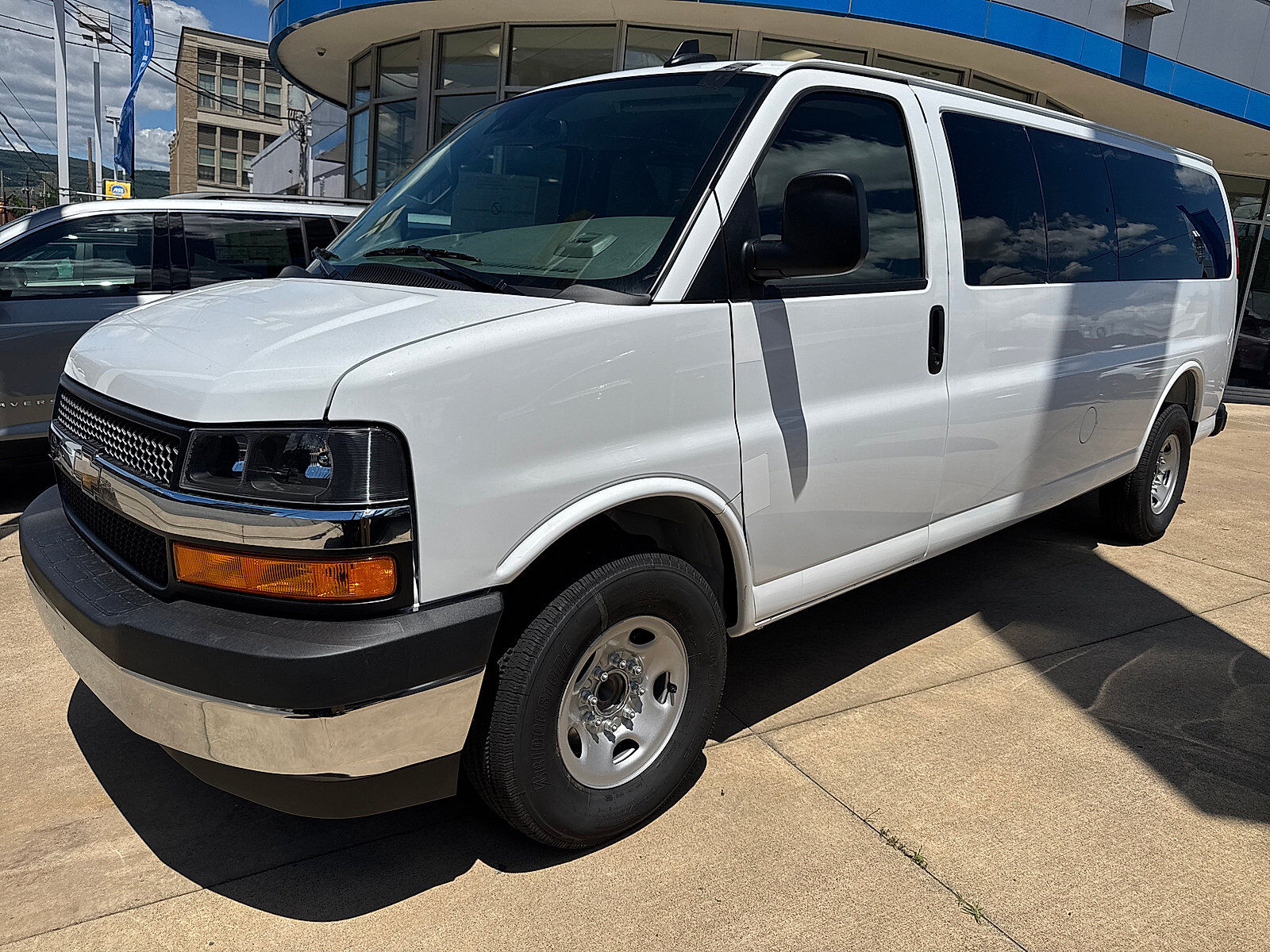 2026 CHEVROLET Express
