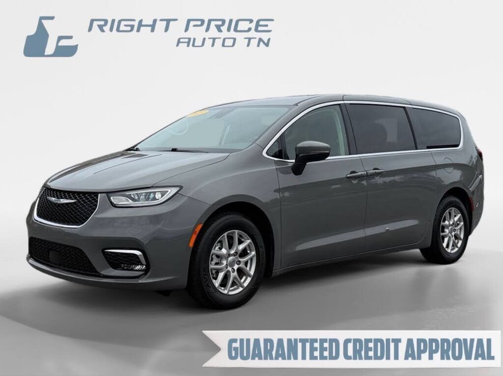2023 CHRYSLER Pacifica