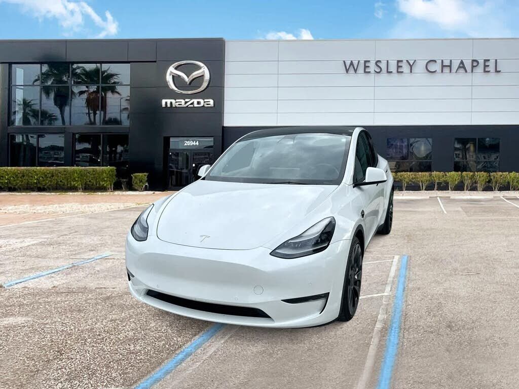 2022 TESLA Model Y
