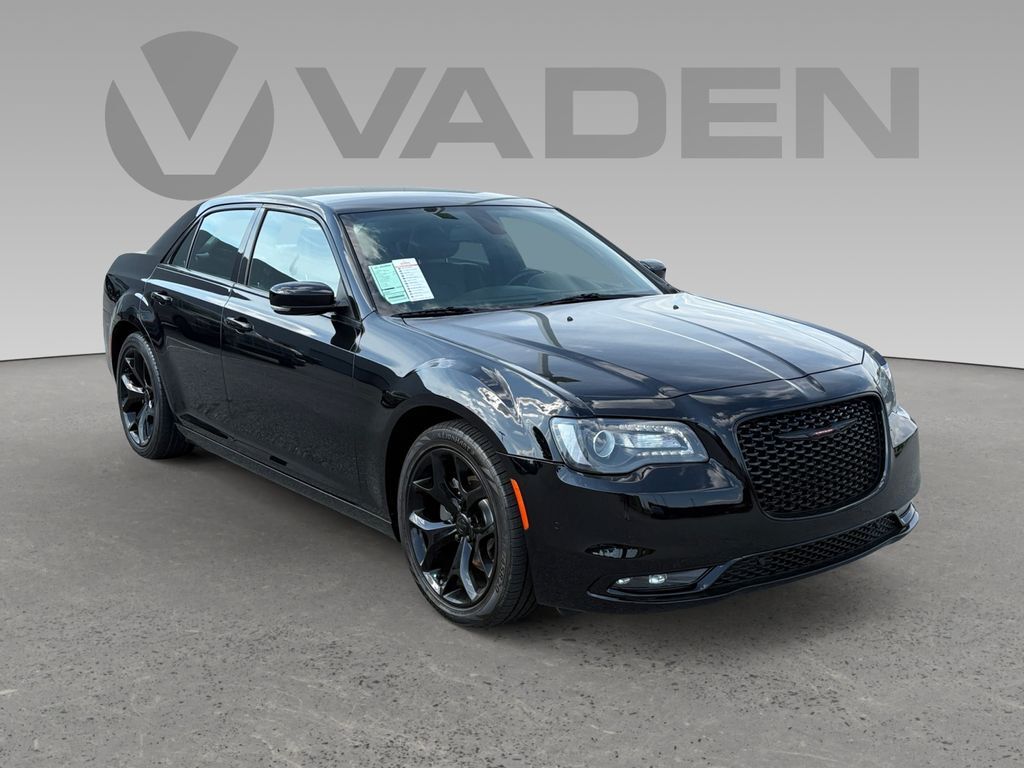 2021 CHRYSLER 300