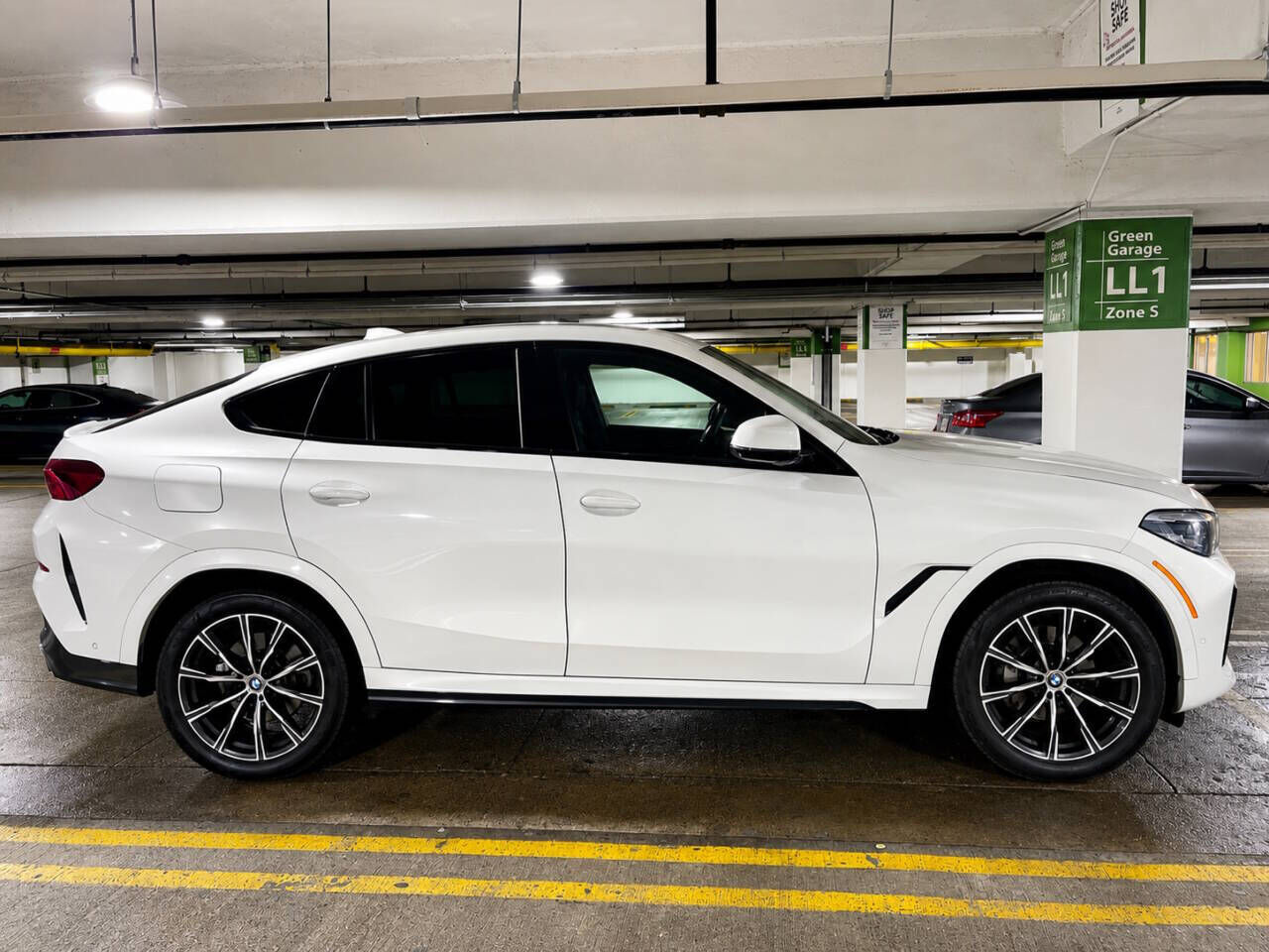 2023 BMW X6