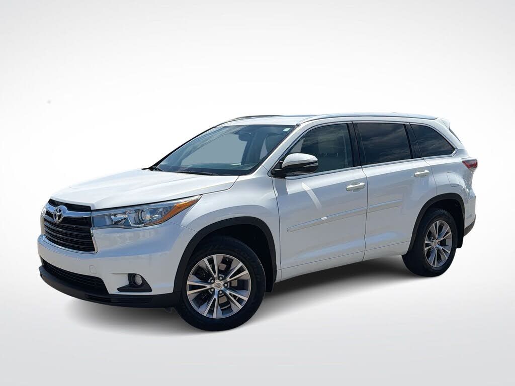 2015 TOYOTA Highlander