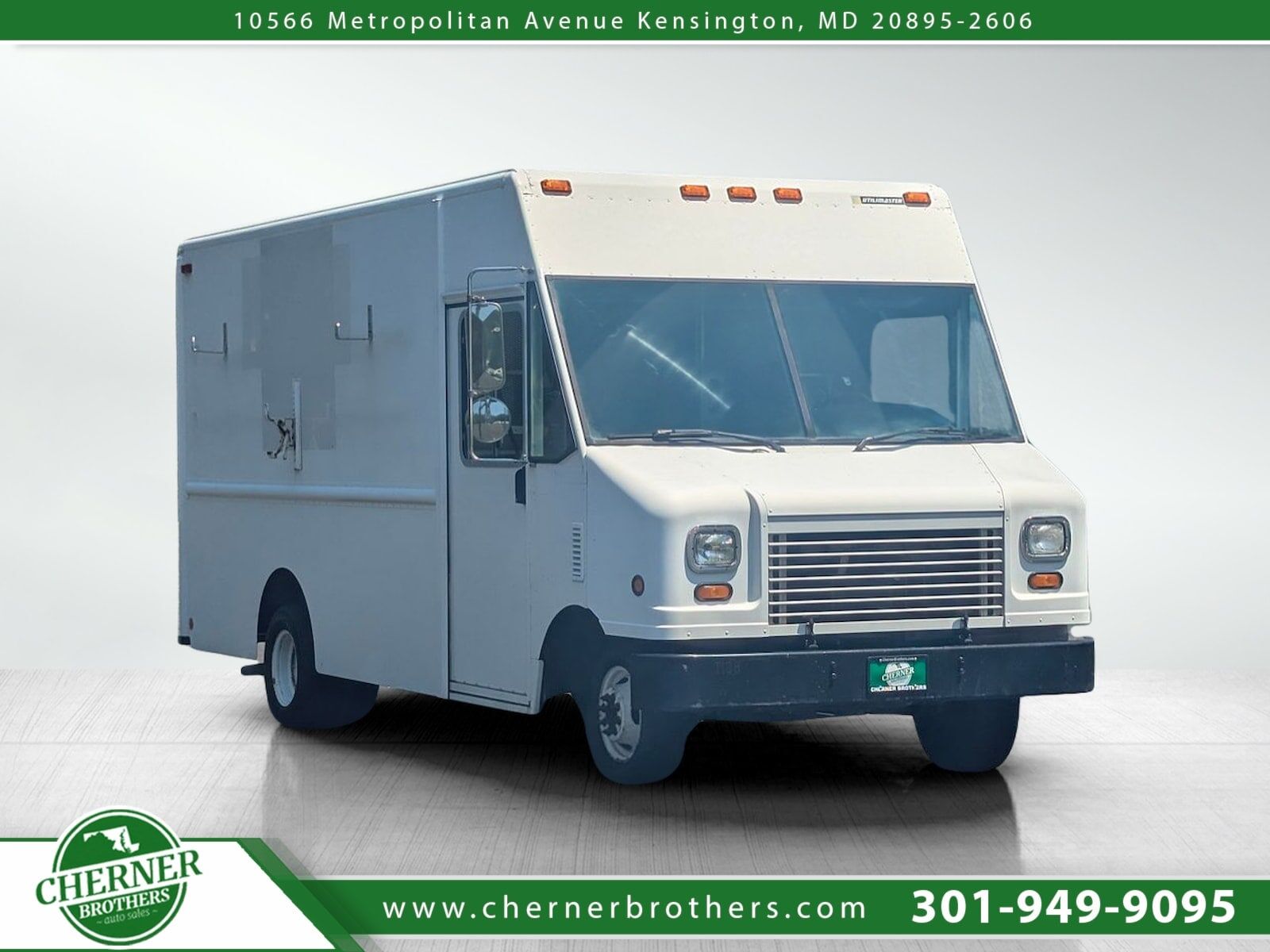 2013 FORD E-350