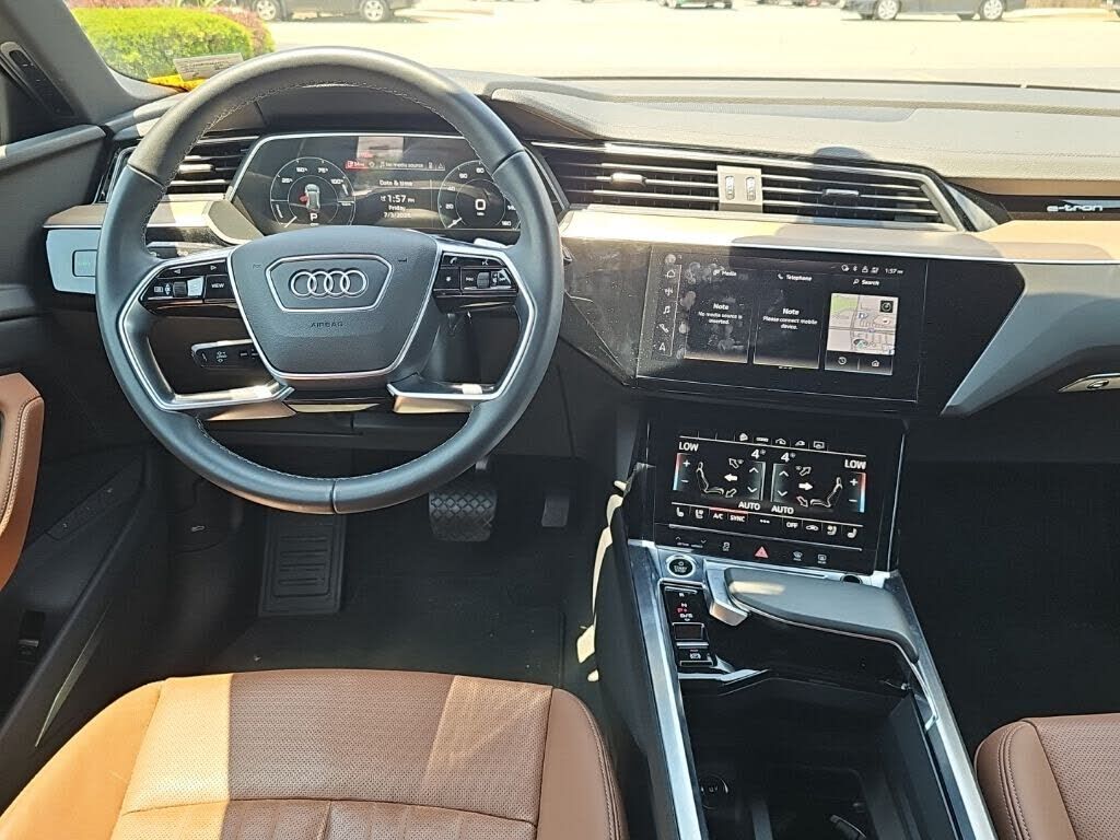 2024 Audi Q8