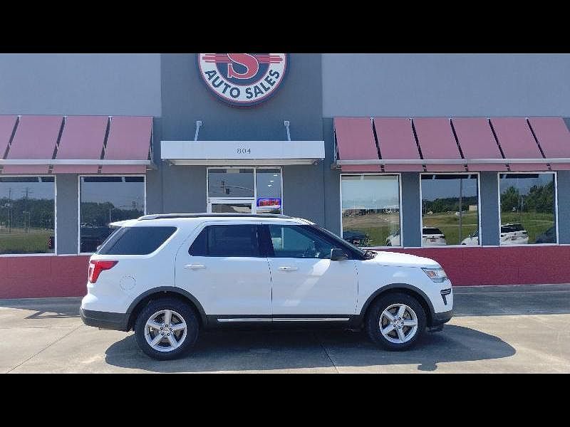 2018 FORD Explorer