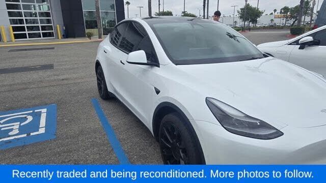 2023 TESLA Model Y