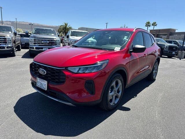 2025 FORD Escape