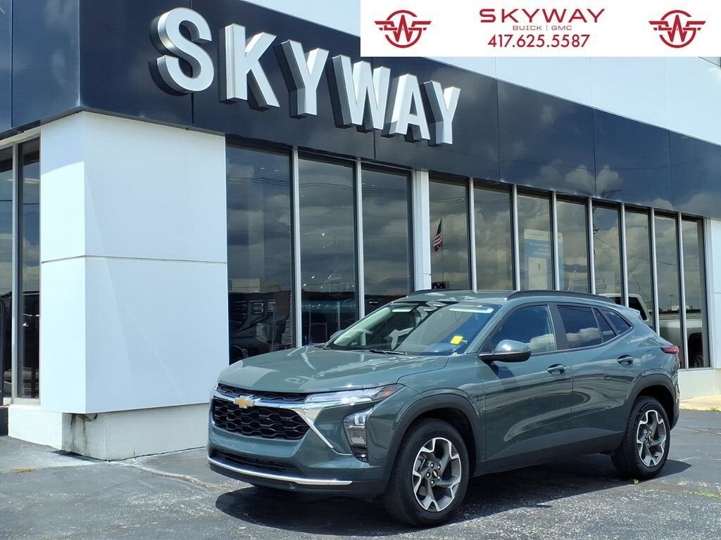 2026 CHEVROLET Trax