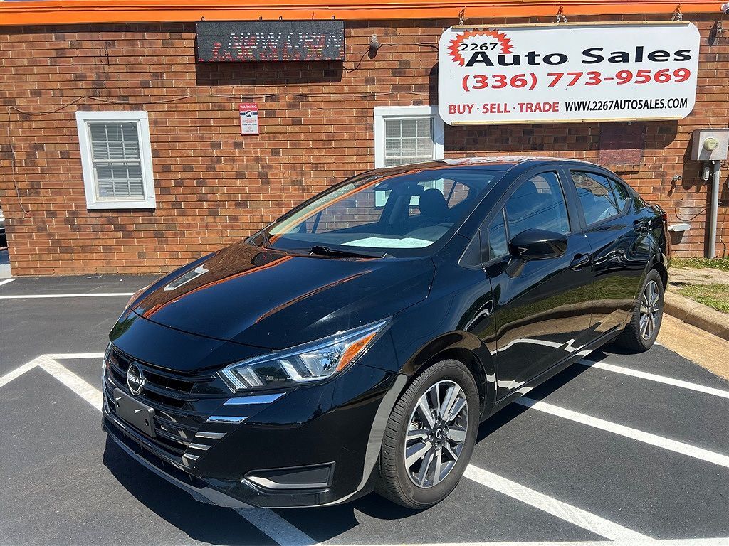 2023 NISSAN Versa