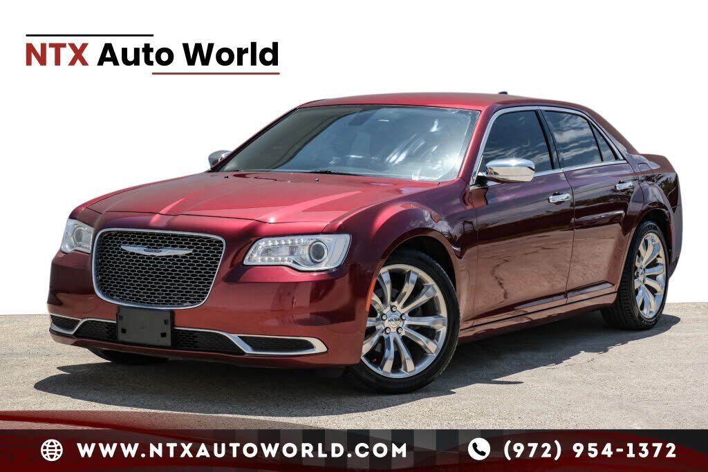 2019 CHRYSLER 300