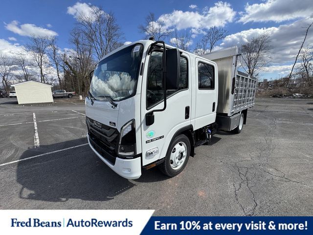 2025 ISUZU NPR-HD