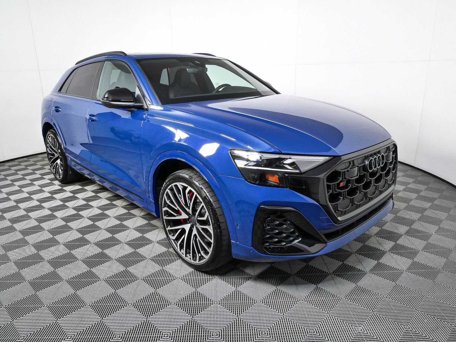 2026 AUDI SQ8
