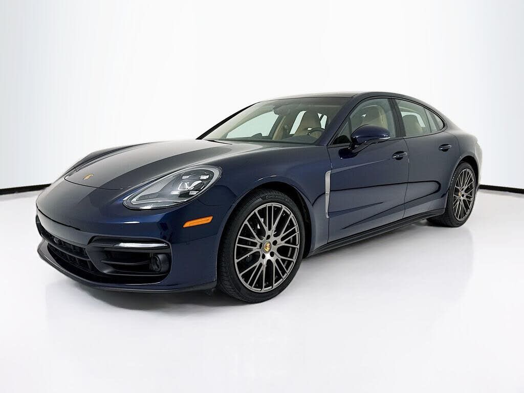 2023 PORSCHE Panamera