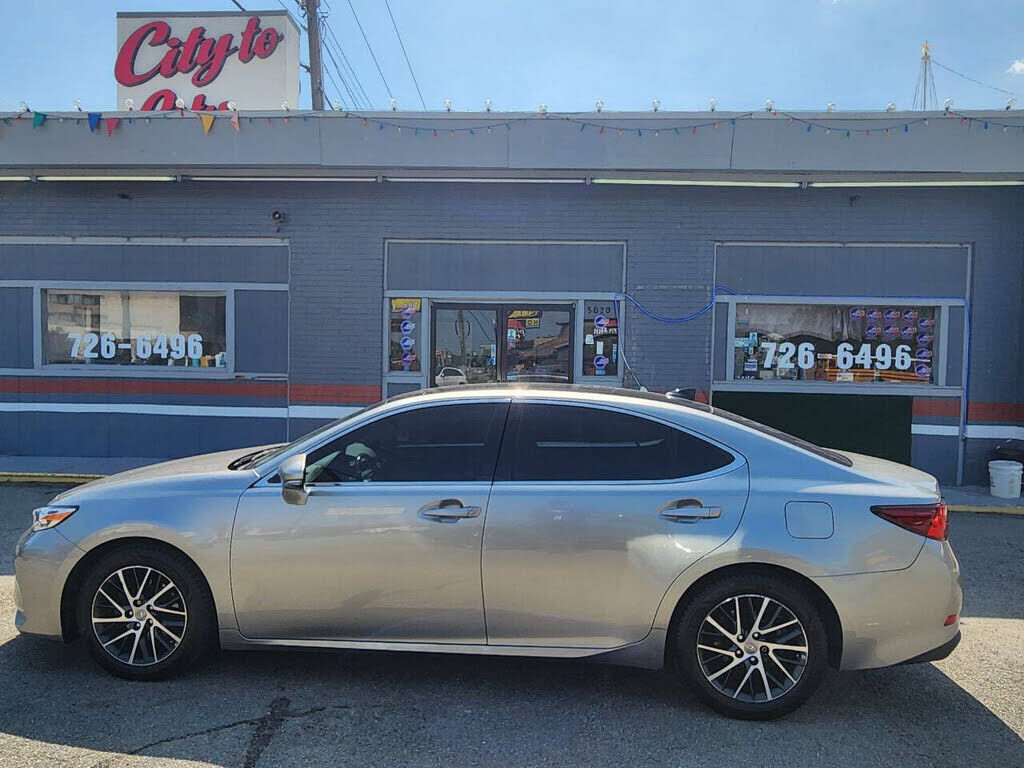 2018 LEXUS ES