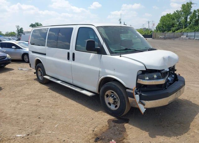 2015 CHEVROLET Express