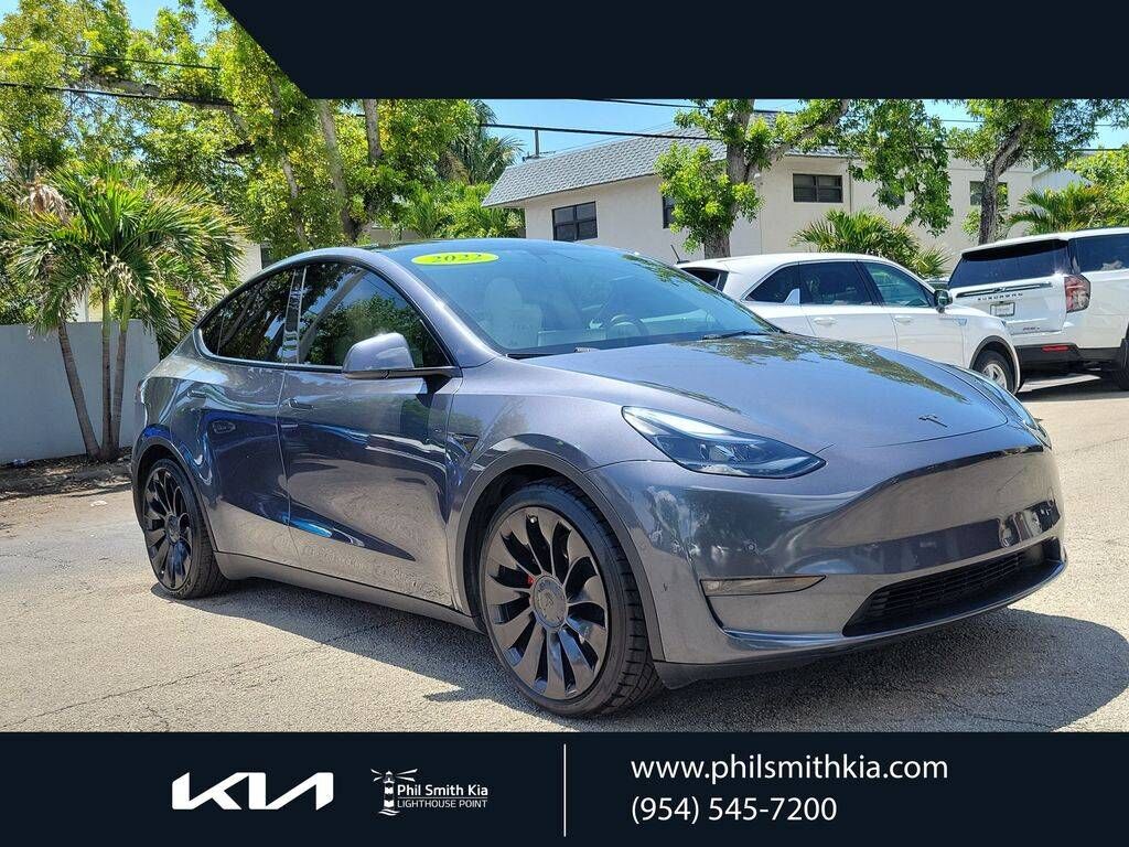 2022 TESLA Model Y