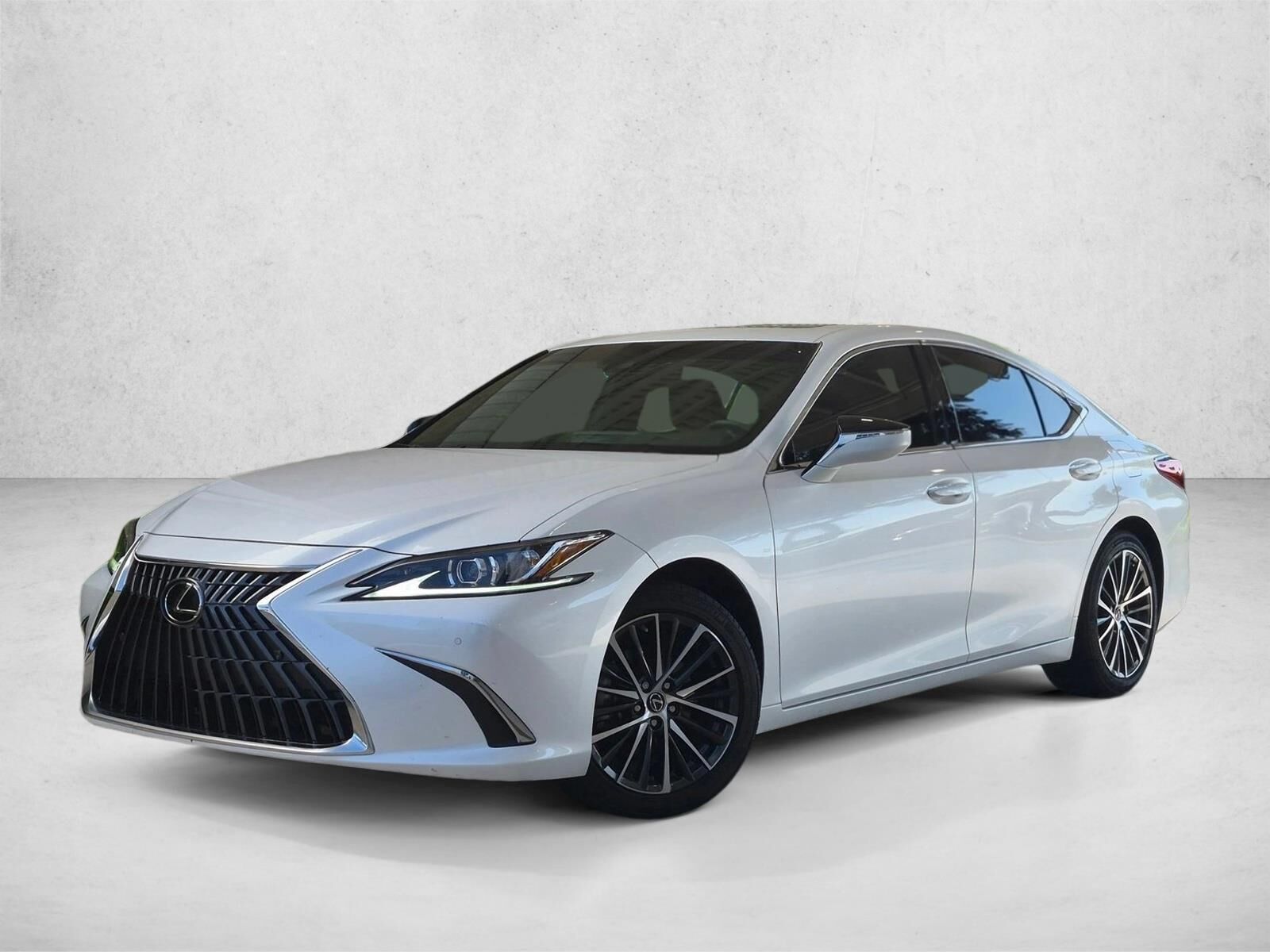 2025 LEXUS ES