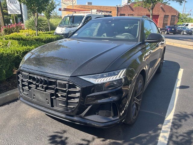 2022 AUDI Q8