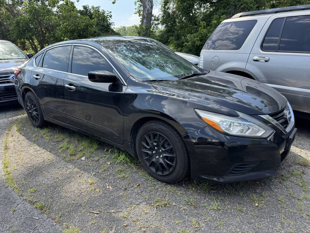 2017 NISSAN Altima